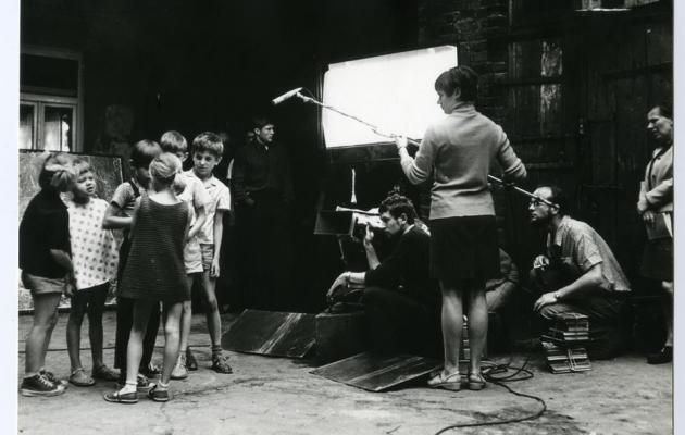 Filming the scene with the young actors